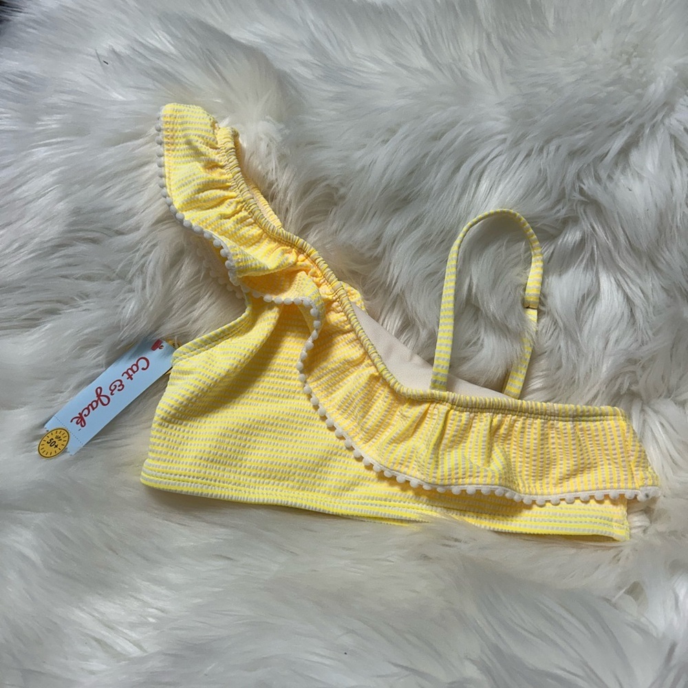 New with Tags Size LARGE GIRLS Yellow Bikini Top  E1